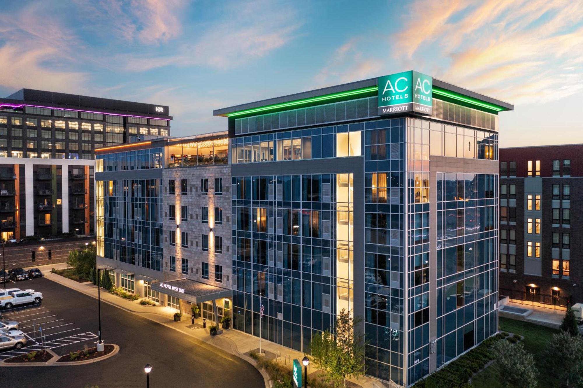 Ac By Marriott Minneapolis West End Hotel 3*