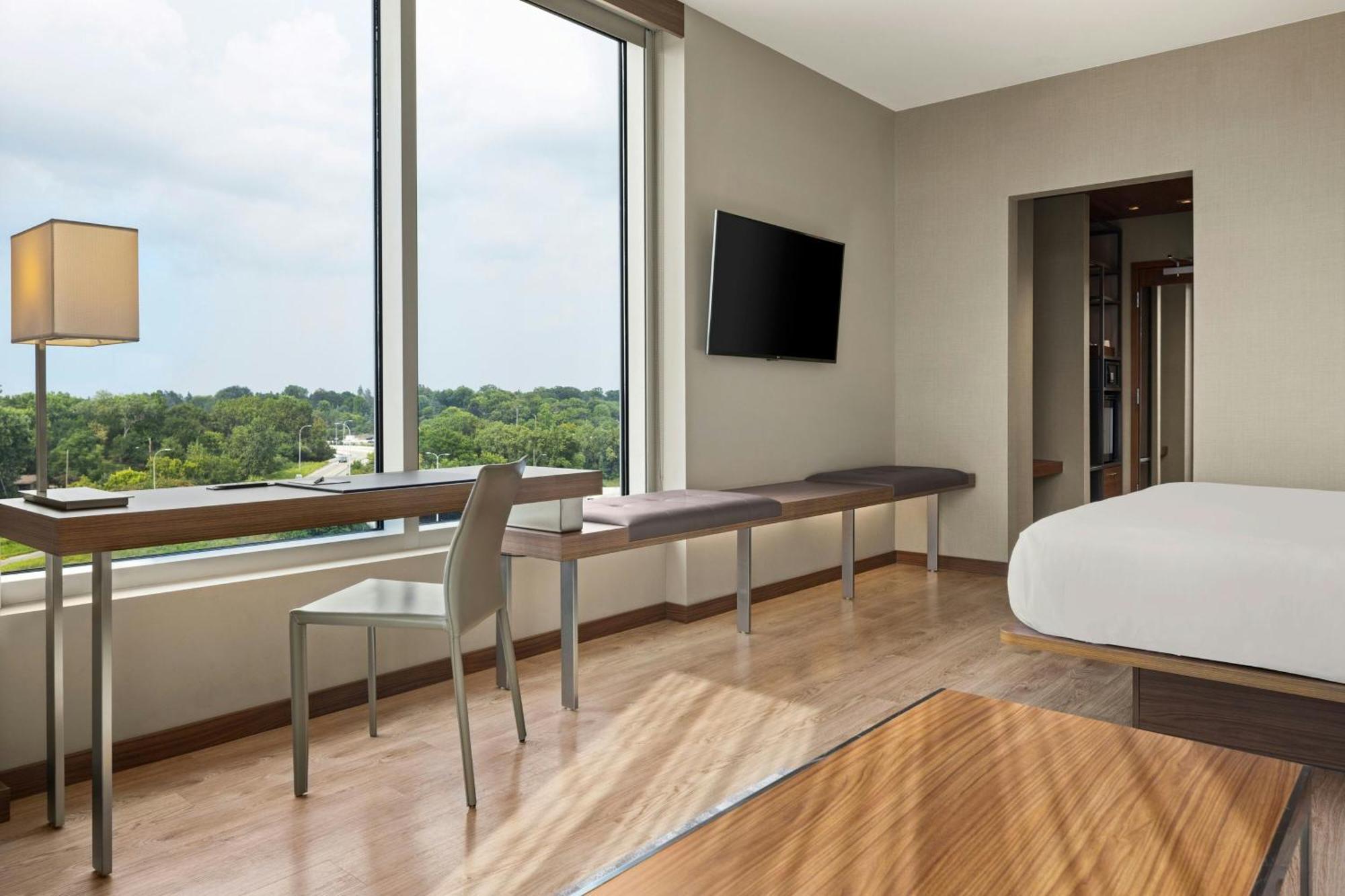 Hotel Ac By Marriott Minneapolis West End 3*