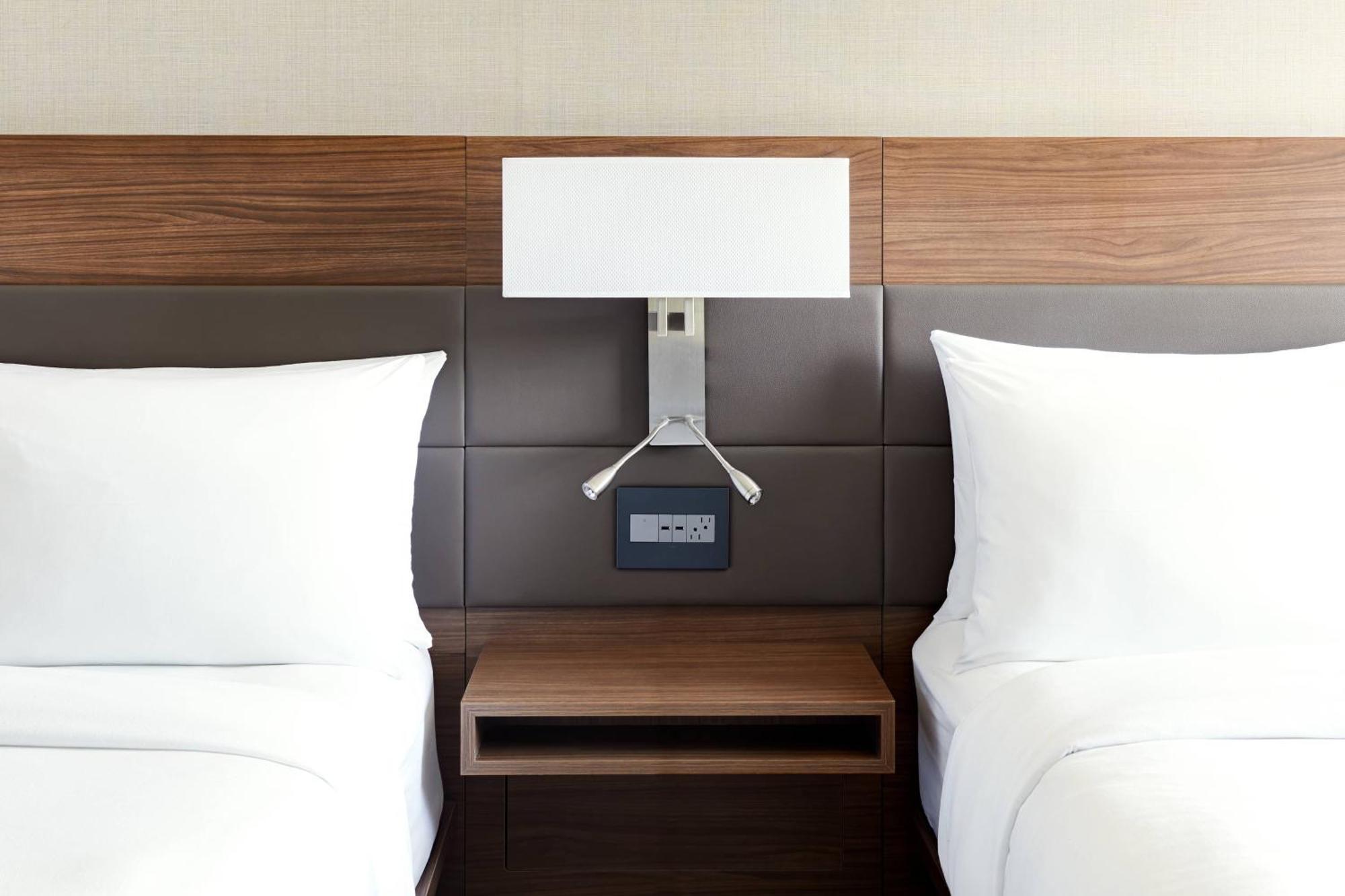 Ac By Marriott Minneapolis West End Saint Louis Park