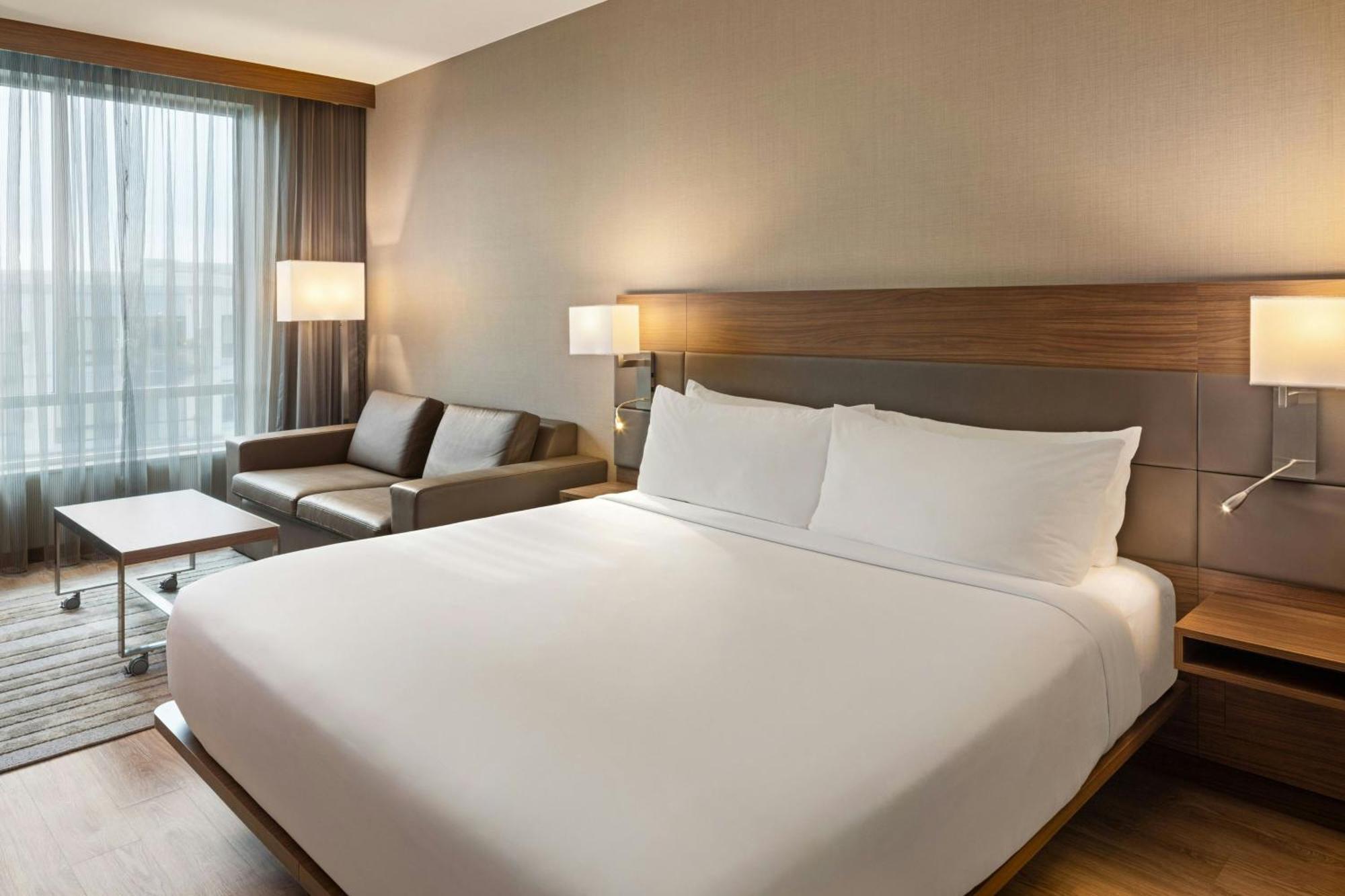 Ac By Marriott Minneapolis West End